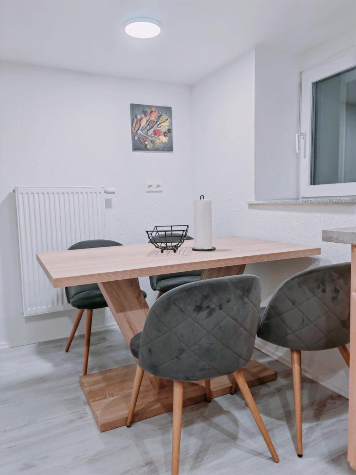Charmantes Schickes Apartment Neuenstadt am Kocher Eksteriør bilde
